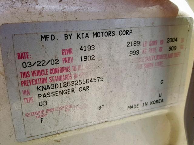 KNAGD126325164579 - 2002 KIA OPTIMA MAG CREAM photo 10