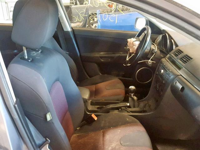 JM1BK323851219074 - 2005 MAZDA 3 S GRAY photo 5