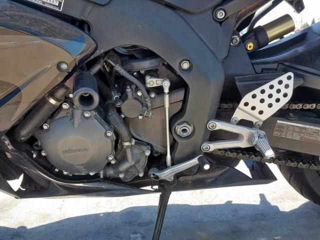 JH2SC57167M300597 - 2007 HONDA CBR1000 RR BLACK photo 7