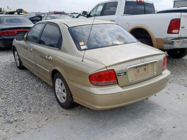 KMHWF25S44A914908 - 2004 HYUNDAI SONATA GL GOLD photo 3