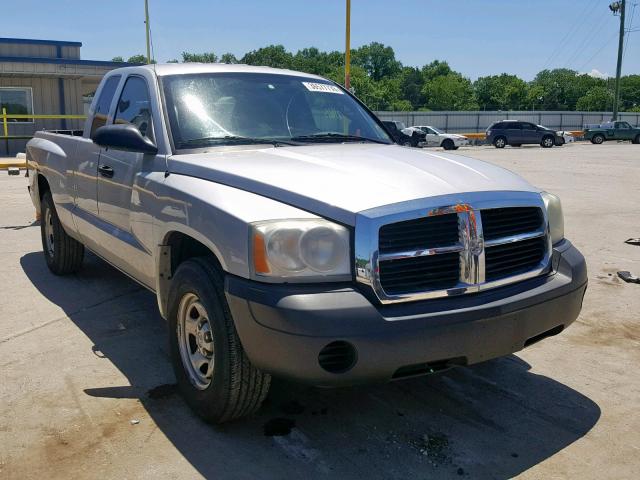 1D7HE22K85S247377 - 2005 DODGE DAKOTA ST SILVER photo 1