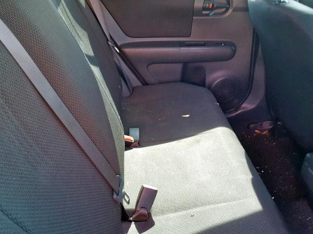 JTLKE50E091061590 - 2009 TOYOTA SCION XB WHITE photo 6