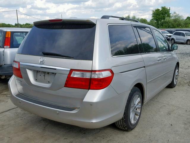 5FNRL38857B040810 - 2007 HONDA ODYSSEY TO SILVER photo 4