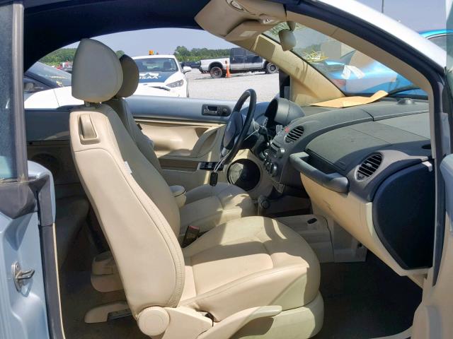 3VWRW3AL2AM006846 - 2010 VOLKSWAGEN NEW BEETLE Gümüş foto 5