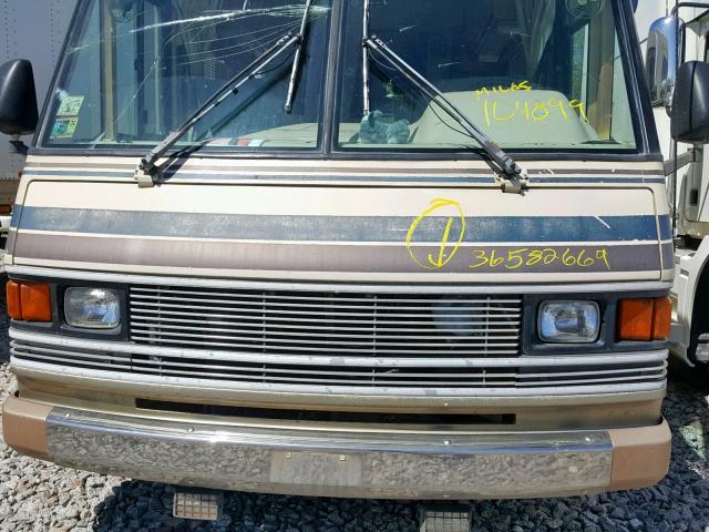 1GBKP37N9L3307696 - 1990 CHEVROLET P30 WHITE photo 7