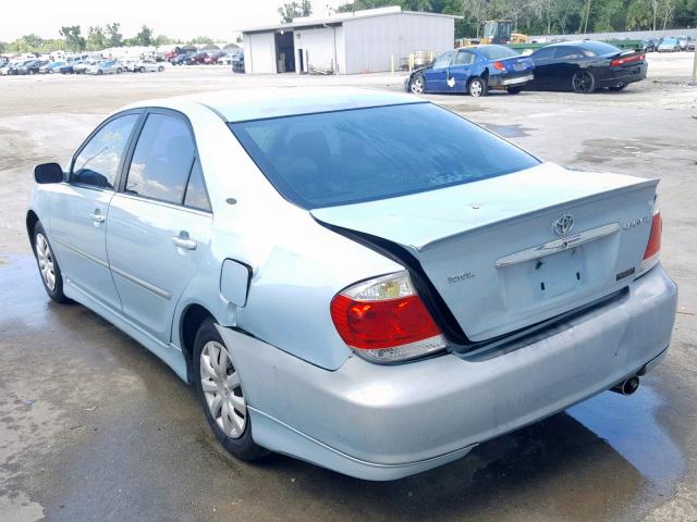 4T1BE32K25U524644 - 2005 TOYOTA CAMRY LE BLUE photo 3