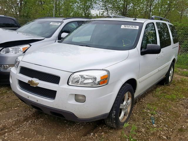 1GNDV33L25D222895 - 2005 CHEVROLET UPLANDER L WHITE photo 2