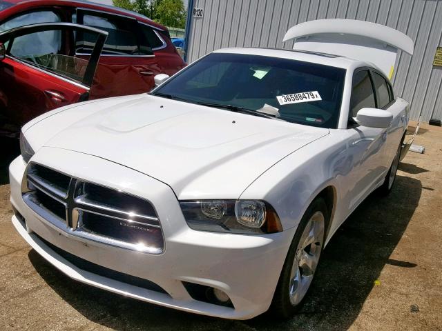 2C3CDXHG8EH329533 - 2014 DODGE CHARGER SX WHITE photo 2