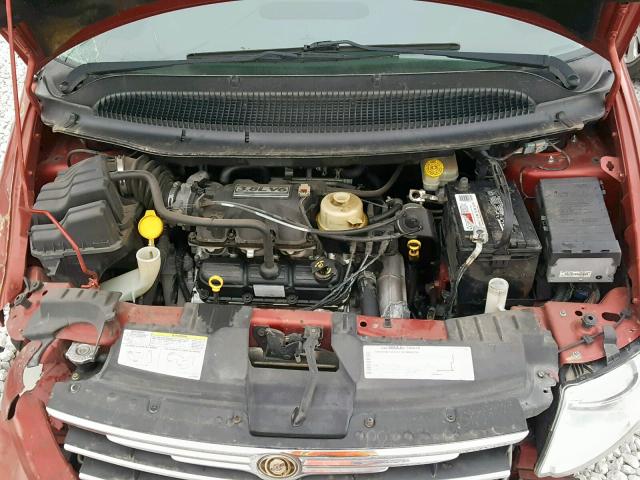 2C4GP54L65R214693 - 2005 CHRYSLER TOWN & COU RED photo 7