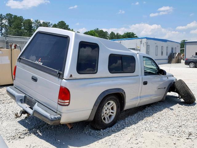 1B7FL16X72S639768 - 2002 DODGE DAKOTA BAS SILVER photo 4