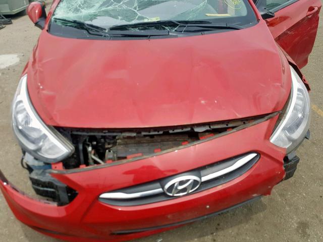 KMHCT4AE4HU288739 - 2017 HYUNDAI ACCENT SE RED photo 7