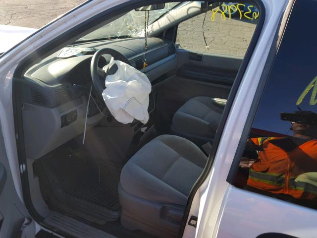 2FMZA51654BB28979 - 2004 FORD FREESTAR S WHITE photo 5