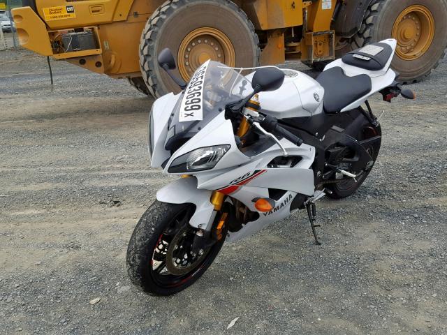 JYARJ16E8FA033565 - 2015 YAMAHA YZFR6 WHITE photo 2