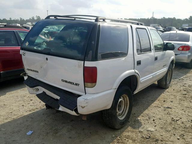 1GNCS13W02K180382 - 2002 CHEVROLET BLAZER WHITE photo 4