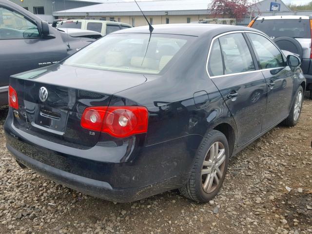 3VWEF71K77M172219 - 2007 VOLKSWAGEN JETTA WOLF BLACK photo 4