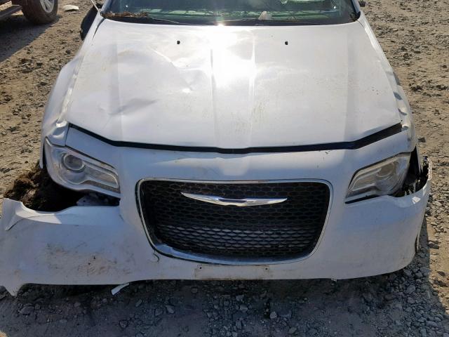 2C3CCAAGXFH796478 - 2015 CHRYSLER 300 LIMITE WHITE photo 7