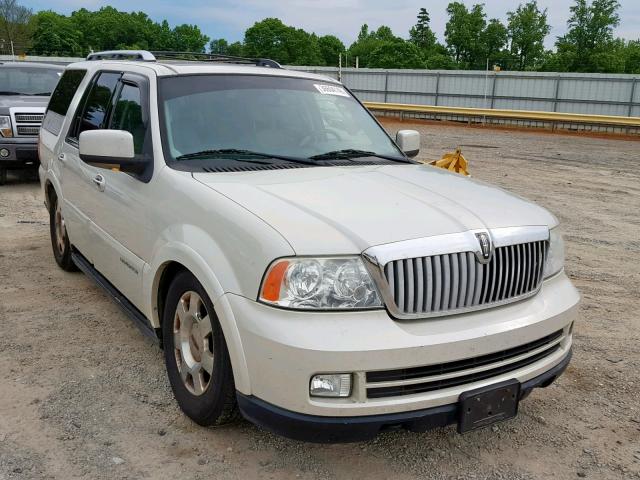5LMFU28546LJ27974 - 2006 LINCOLN NAVIGATOR Blanc photo 1