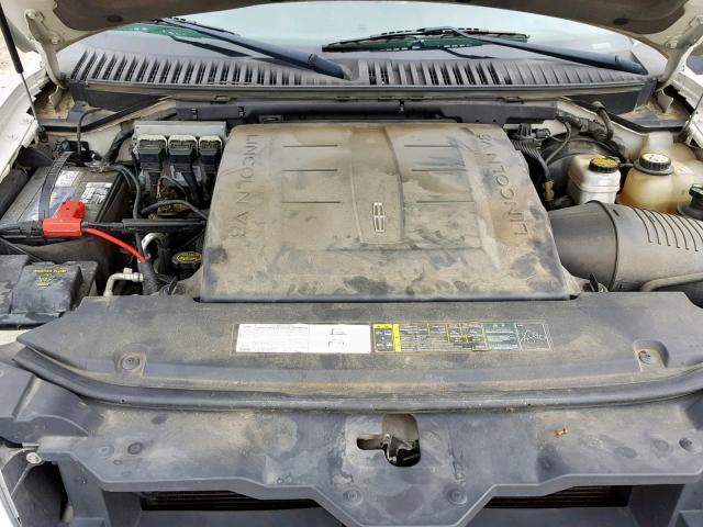 5LMFU28546LJ27974 - 2006 LINCOLN NAVIGATOR Blanc photo 7