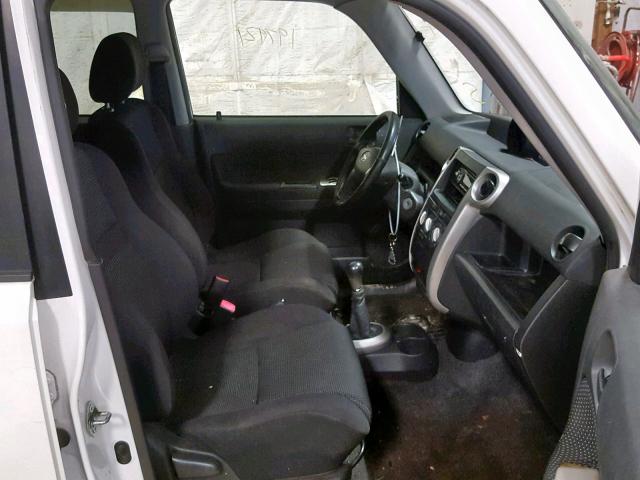 JTLKT334640149782 - 2004 TOYOTA SCION XB 白色 照片 5
