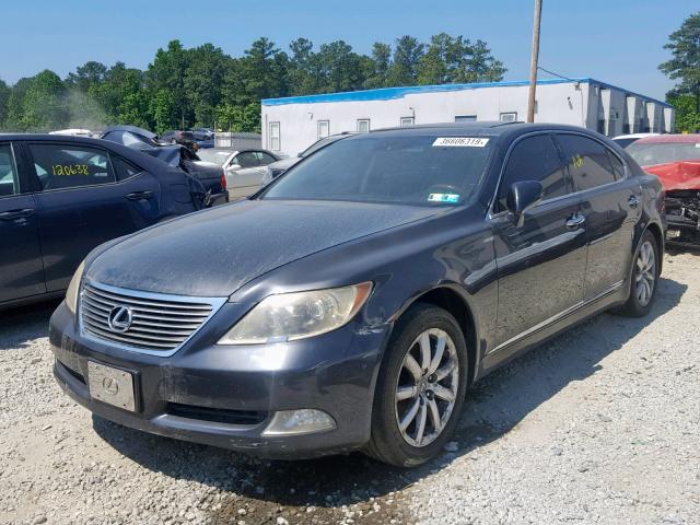 JTHGL46F075011777 - 2007 LEXUS LS 460L GRAY photo 2