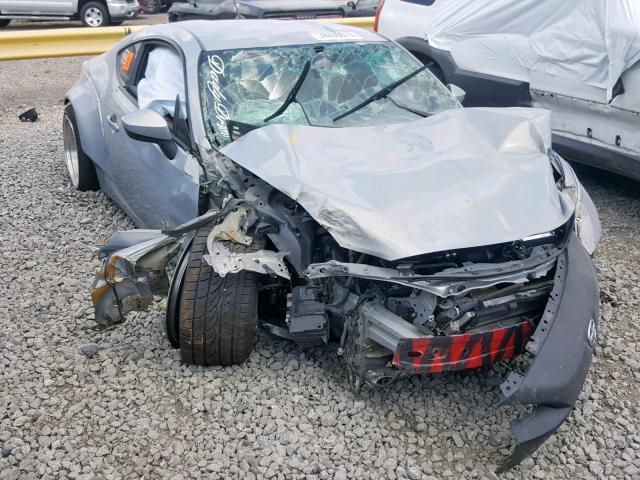 JF1ZNAA13D2730815 - 2013 TOYOTA SCION FR-S SILVER photo 1