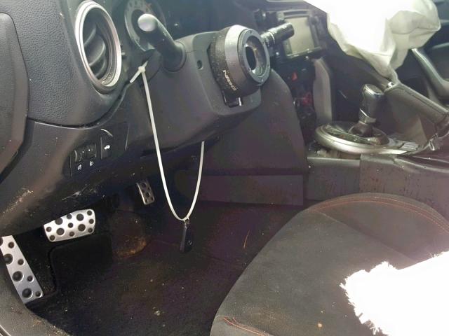 JF1ZNAA13D2730815 - 2013 TOYOTA SCION FR-S SILVER photo 5