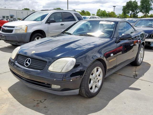 WDBKK47F9WF007666 - 1998 MERCEDES-BENZ SLK 230 KO BLACK photo 2