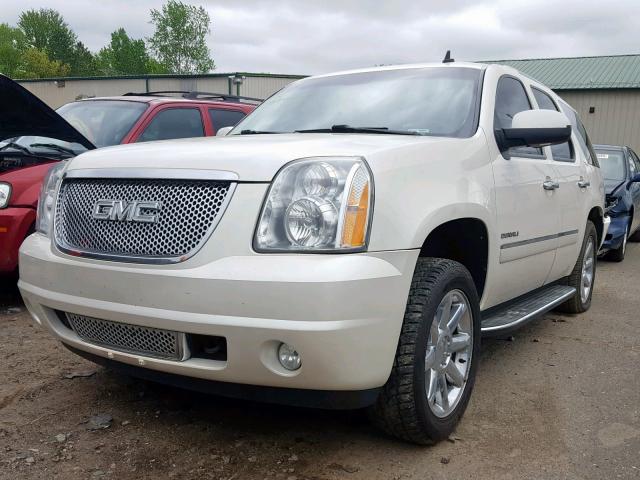 1GKUKEEFXAR266620 - 2010 GMC YUKON DENA WHITE photo 2