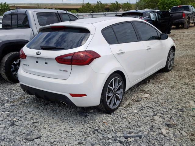 3KPFN5A32JE233873 - 2018 KIA FORTE EX WHITE photo 4