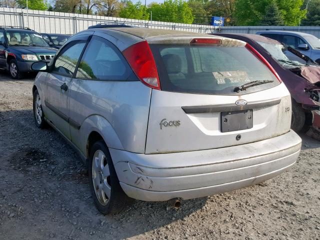 3FAFP31351R128550 - 2001 FORD FOCUS ZX3 SILVER photo 3