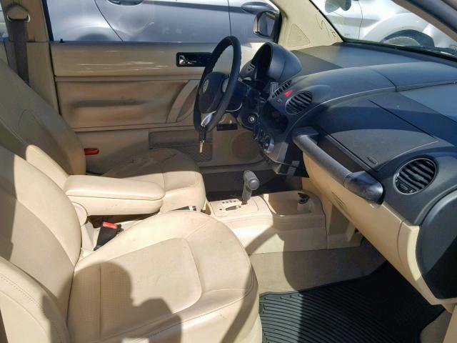 3VWPW31C48M523017 - 2008 VOLKSWAGEN NEW BEETLE Weiß Foto 5