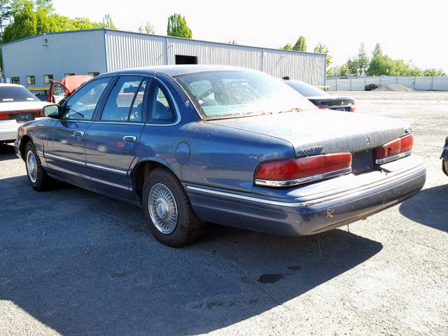 2FALP73W3TX209567 - 1996 FORD CROWN VICT BLUE photo 3