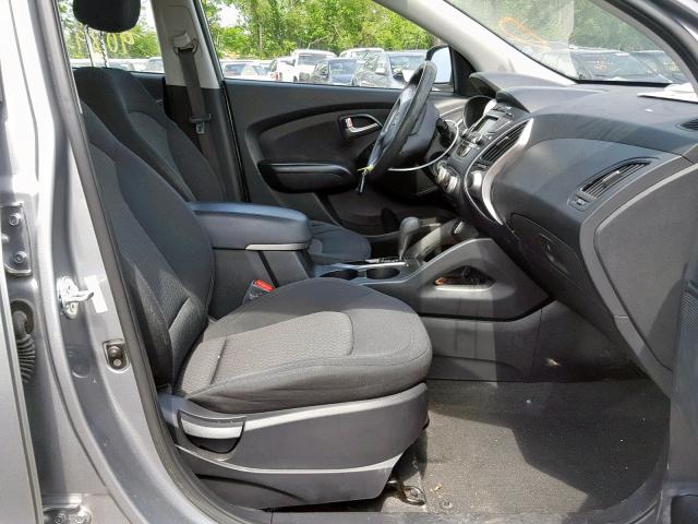 KM8JT3ABXBU160567 - 2011 HYUNDAI TUCSON GL SILVER photo 5