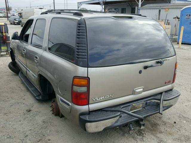 1GKEC13T82R120754 - 2002 GMC YUKON GOLD photo 3