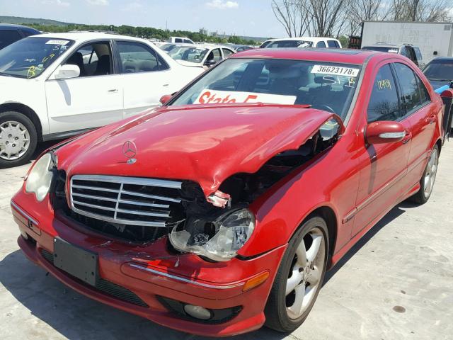 WDBRF40J35F679626 - 2005 MERCEDES-BENZ C 230K SPO RED photo 2