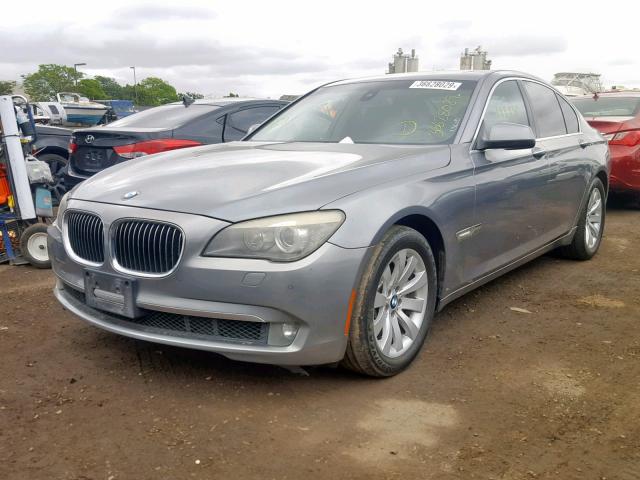 WBAKA8C58BCY36407 - 2011 BMW ALPINA B7 GRAY photo 2