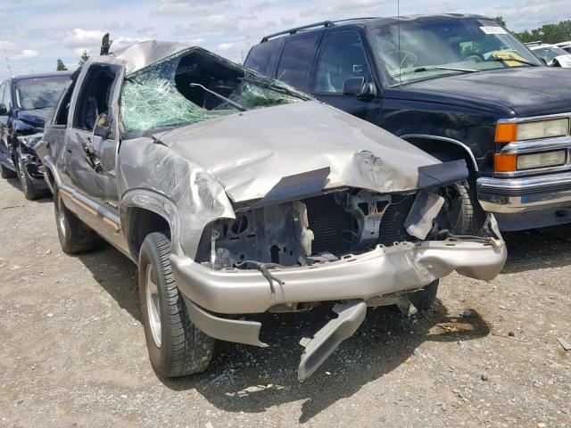 1GNCS13W92K209961 - 2002 CHEVROLET BLAZER TAN photo 1