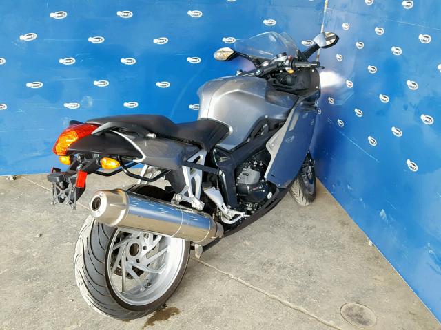 WB10591A65ZM26661 - 2005 BMW K1200 S SILVER photo 4