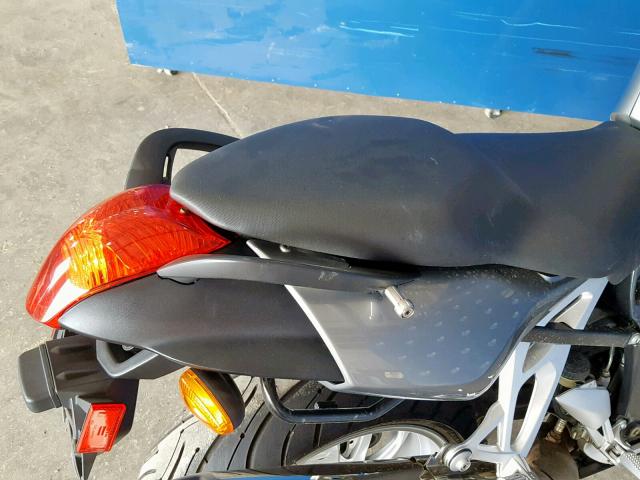 WB10591A65ZM26661 - 2005 BMW K1200 S SILVER photo 6