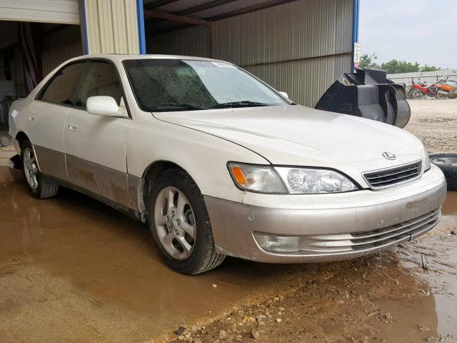 JT8BF28G1Y5081396 - 2000 LEXUS ES 300 WHITE photo 1