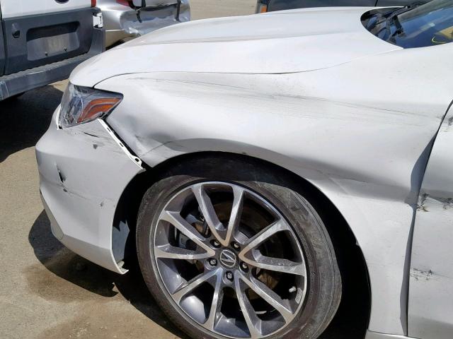 19UUB2F57JA012928 - 2018 ACURA TLX TECH WHITE photo 9