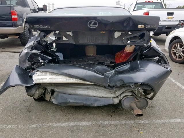 JT8BF22G6V0033314 - 1997 LEXUS ES 300 BLACK photo 9