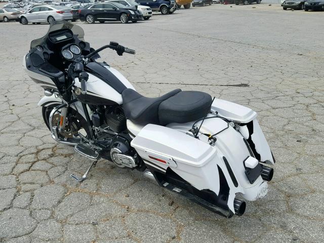 1HD1TC814CB956857 - 2012 HARLEY-DAVIDSON FLTRXSE CV WHITE photo 3