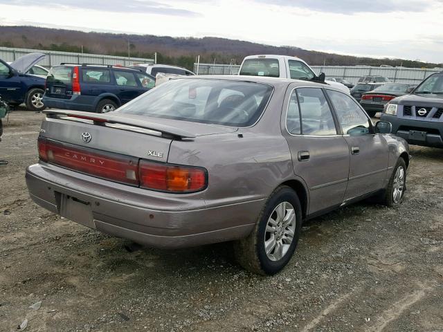 JT2SK13E9N0088871 - 1992 TOYOTA CAMRY XLE GRAY photo 4