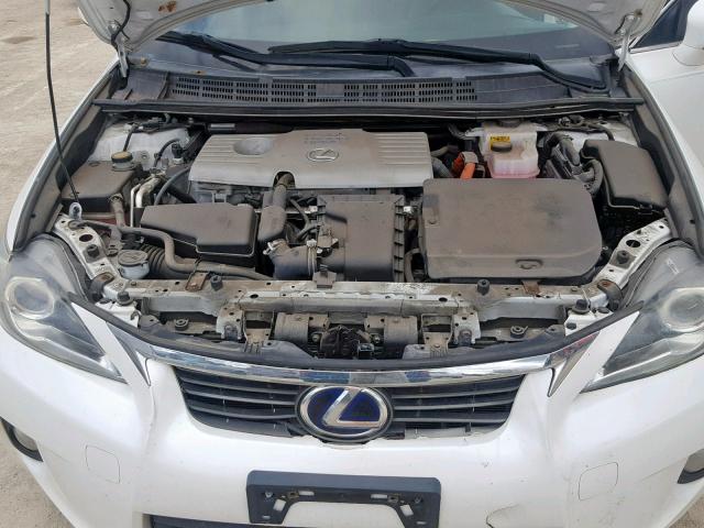 JTHKD5BH9B2037843 - 2011 LEXUS CT 200 WHITE photo 7