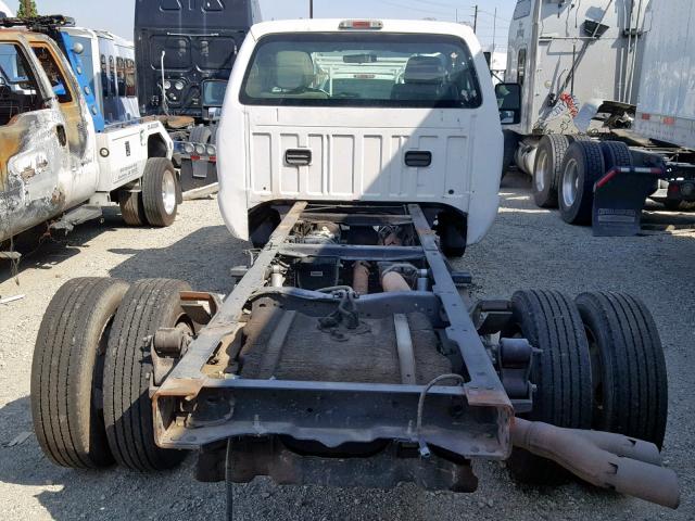 1FDUF5GT8CEC58332 - 2012 FORD F550 SUPER WHITE photo 6