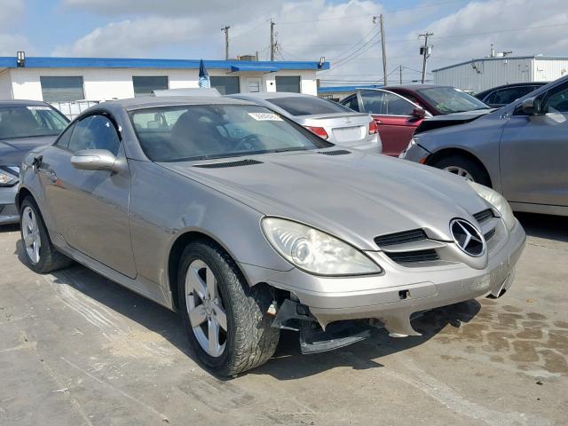 WDBWK54F56F092338 - 2006 MERCEDES-BENZ SLK 280 GRAY photo 1