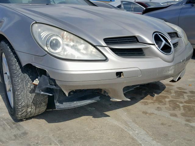 WDBWK54F56F092338 - 2006 MERCEDES-BENZ SLK 280 GRAY photo 9