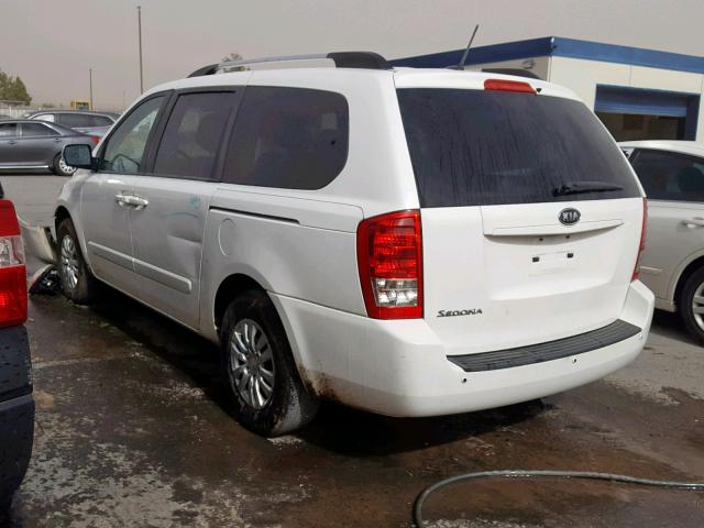 KNDMG4C78C6441440 - 2012 KIA SEDONA LX WHITE photo 3