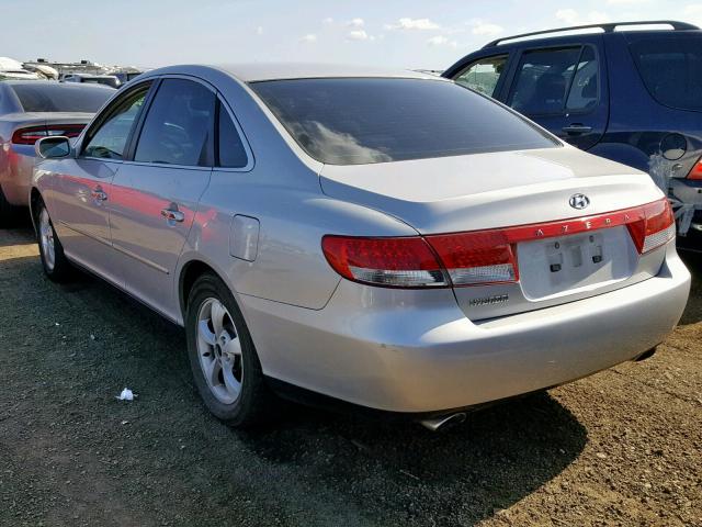 KMHFC46F16A069685 - 2006 HYUNDAI AZERA SE SILVER photo 3